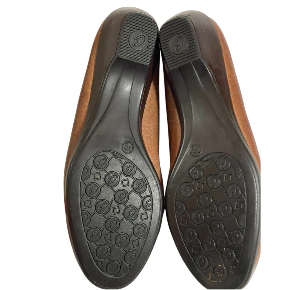 RASOLLI BROWN CLASSIC LEATHER LOAFERS WITH BUTTON DETAIL SZ 7.5 - Picture 8 of 9